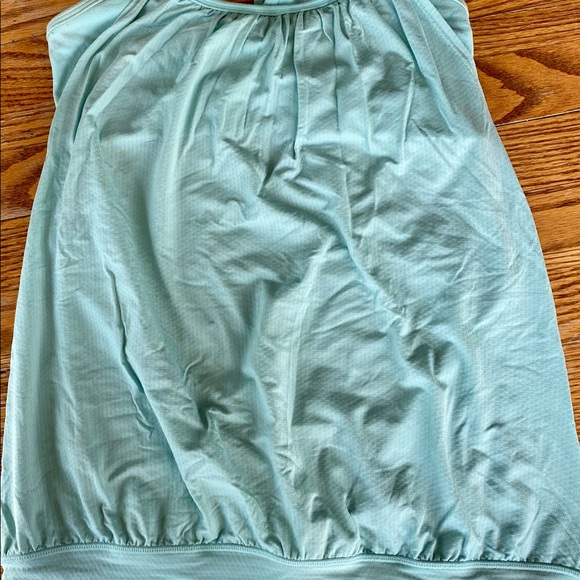 ✨2/$25✨ Lululemon Tank - Picture 3 of 6